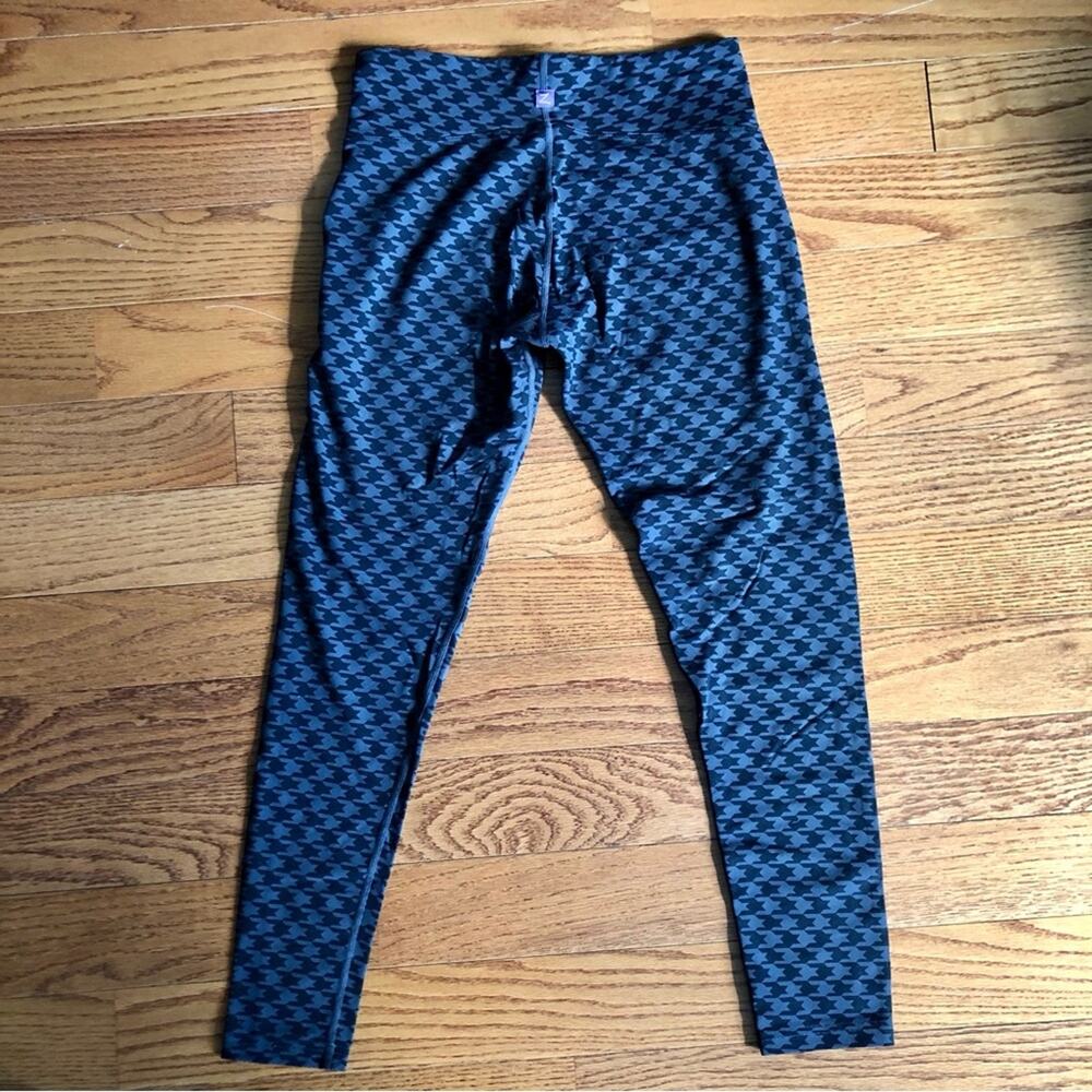 Zella Houndstooth Casual Athleisure Gray Black Leggings Women’s Size Small NWOT - Picture 6 of 8